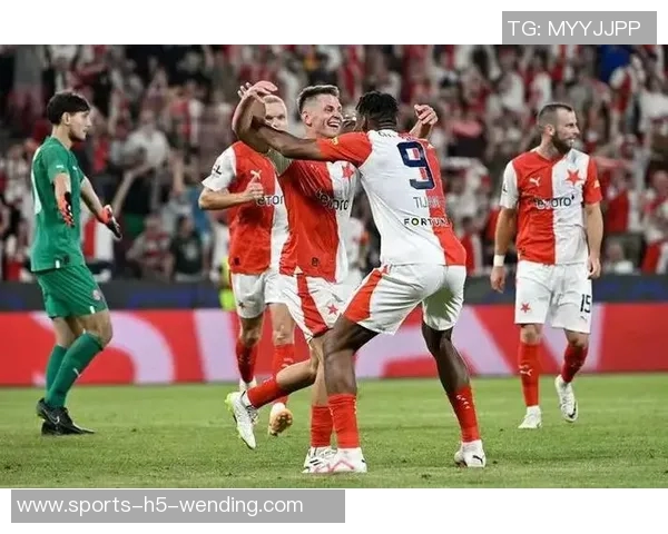 圣吉罗斯主帅痛惜上半场失良机直言第二个失球让人心痛